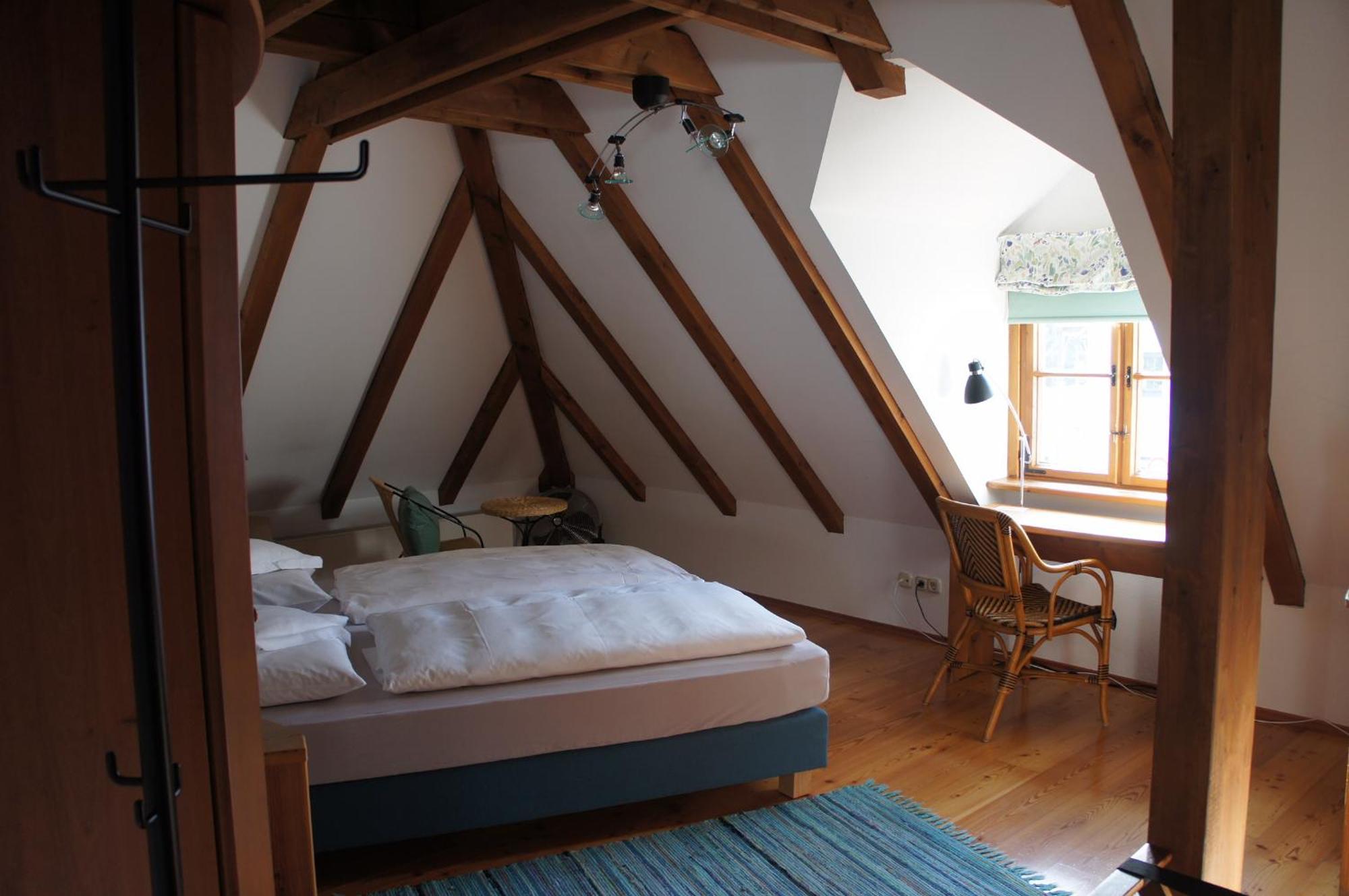 Hotel Schwarzer Adler Erlangen Ruang foto
